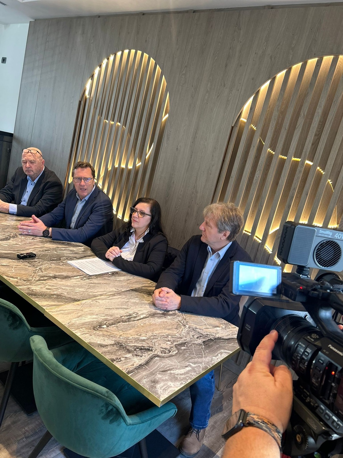 novinarska konferenca 2