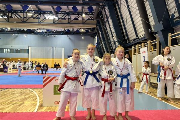 karate-klub-radece-345F03340-A327-AE73-6C7E-A7BB2C624128.jpg