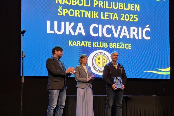 karate-klub-brezice-04D35A5B7F-E035-5973-A4F5-981F4A6052F9.jpg