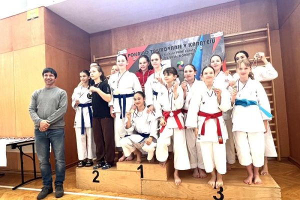 radeski-karateisti-20CF62F350-083B-53BE-70CD-99AB3D246F4C.jpg