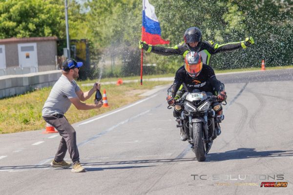 trsreactor-24urizziv-racelandkrsko-23E7A6A08-4FEC-7B0C-5BBC-0FCAFB0BA5E1.jpg