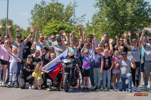 trsreactor-24urizziv-racelandkrsko-4247E6EC2-5DA2-DBD4-773E-8F7FF8D46267.jpg