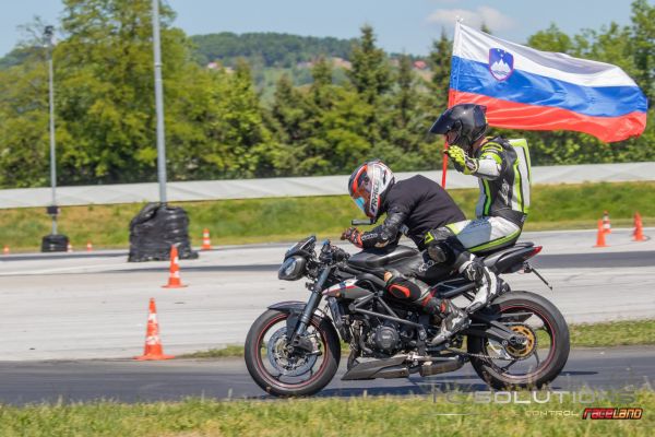 trsreactor-24urizziv-racelandkrsko-580B2E8A2-2C7F-302E-1203-F77943E53A43.jpg