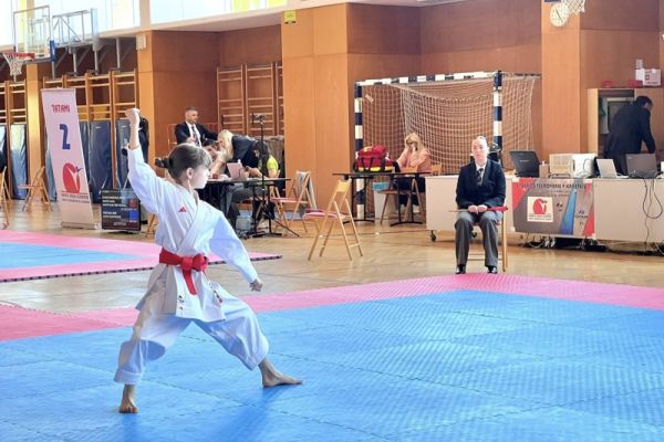 karate-klub-radece-1819202E8A-2C1E-6155-290F-0ABCE6546852.jpg