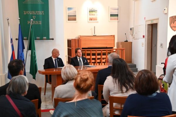 podpis-os-mihajla-rostoharja-04CFADA35C-4EA0-987A-0A80-29CED6AE2174.jpg
