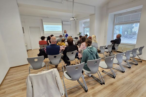ljudskauniverza-drustvogluhihinnaglusnih-predavanje136240E9C-77C5-4DD9-EB85-13AEBBBE0247.jpg