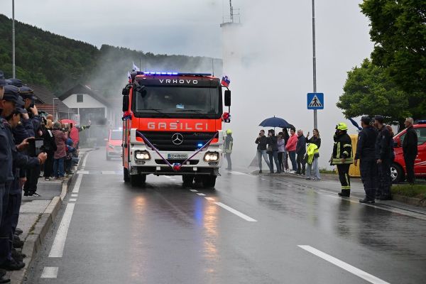 novo-vozilo-pgd-vrhovo-02681FB99E-A4C3-60CF-FFD7-984420473DA0.jpg