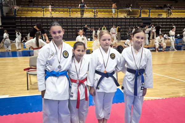 kk-brezice-tekmvnj-0262569679-6E4F-0985-2999-7854CD98EC7F.jpg