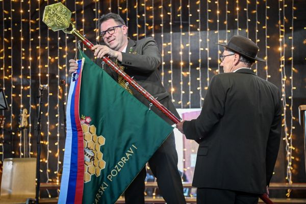 cebelarski-praznik-kk-065776248E-B3EB-A7A2-616A-3C005AC5E6BC.jpg