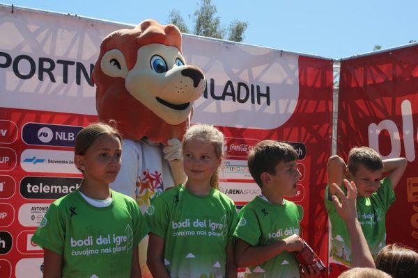 sportne-igre-mladih-tek60m-2026-zero-waste1-fotodjazbec642AE47B-DCBC-5FF7-DEC6-F37F2E1BE7CC.jpg