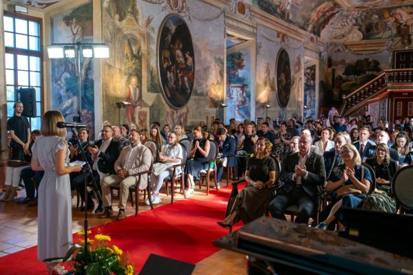 diplomanti-turizem-2026-08468B8A79-0703-E2C6-1865-DBD674222866.jpg
