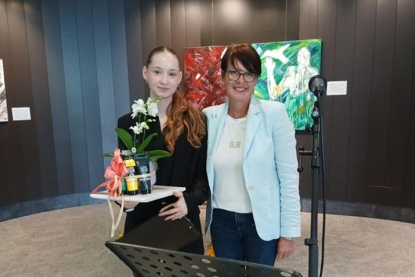samostojna-razstava-aneta-07823EABA9-19EC-B64F-3329-7433EB8D8441.jpg