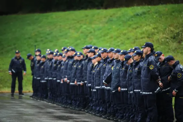policija-kamp-1210443BB2-5270-9DFB-E4AA-2771B5A12808.webp