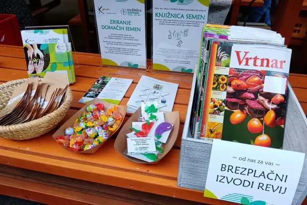knjiznica-zunaj-zidov-104E886395-9F0D-4BC8-4F7F-38A1C758BD00.webp