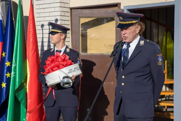 nov-gasilski-avto-veliki-podlog-119B9A7C89-82B5-8822-2470-AB92D75B611A.webp