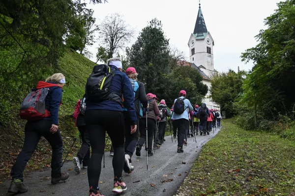 roznati-pohod-10B29F44FF-DBCB-0E5F-8252-F34EF7431F11.webp