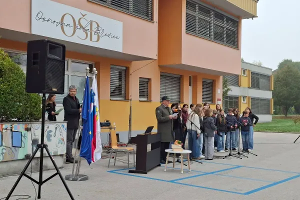 os-brezice-praznuje-20B80EBF3B-D82B-87BC-6768-DBAB04B325C3.webp