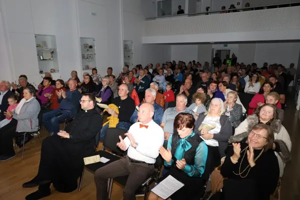 5-koncert-leskovskih-lastovk-030FD98A83-9B74-F1E3-2B14-5C2D5E08D41F.webp