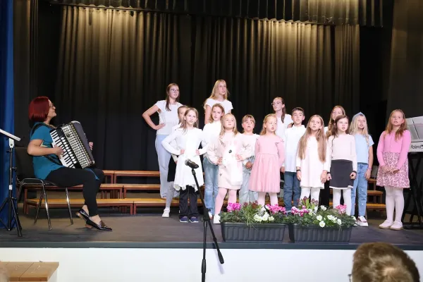 5-koncert-leskovskih-lastovk-04814942A6-5C6B-4BB0-7DF0-048BBE0CE953.webp