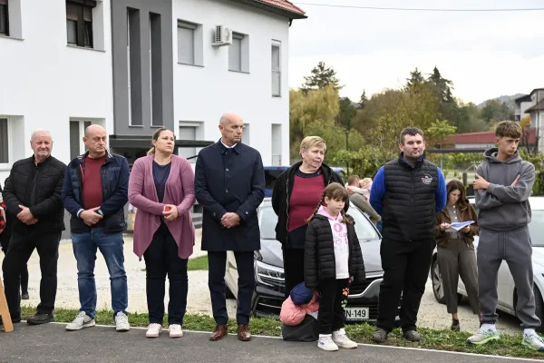 most-cez-senovski-potok-06BA6F68C4-DE92-EA6A-4848-DC9046EF12B1.webp