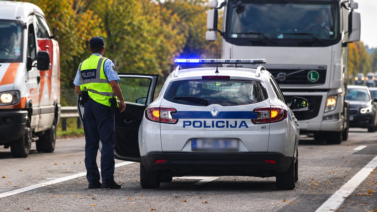 Policijska kontrola.