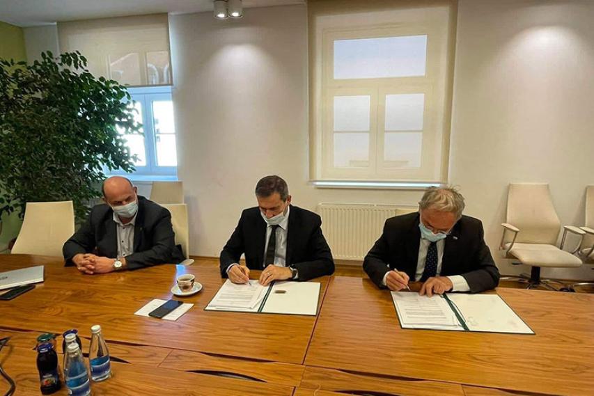 Podpis pogodbe, obnova CKŽ 55, Krško