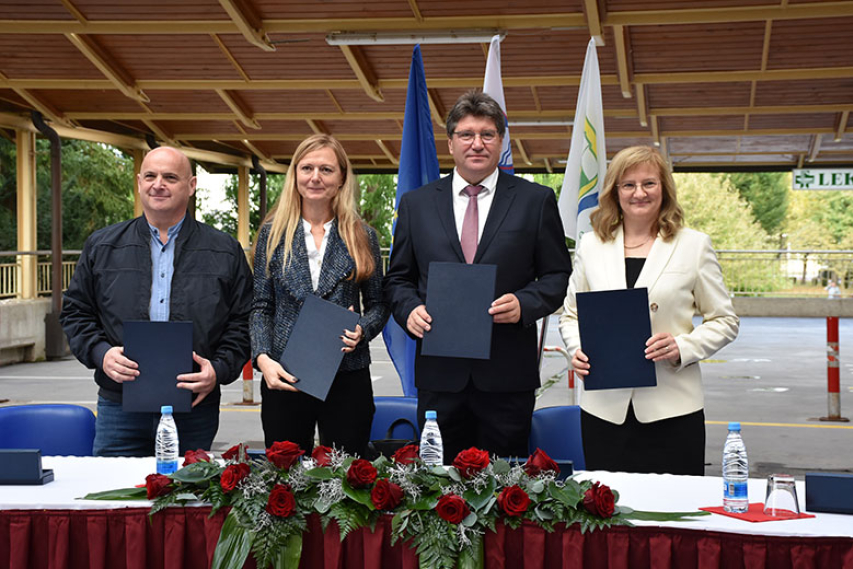 Podpis pogodbe ZD Brežice, Foto: Občina Brežice